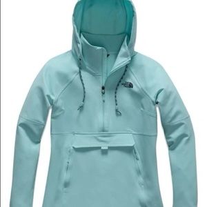 WOMEN’S TEKNO RIDGE PULLOVER HOODIE